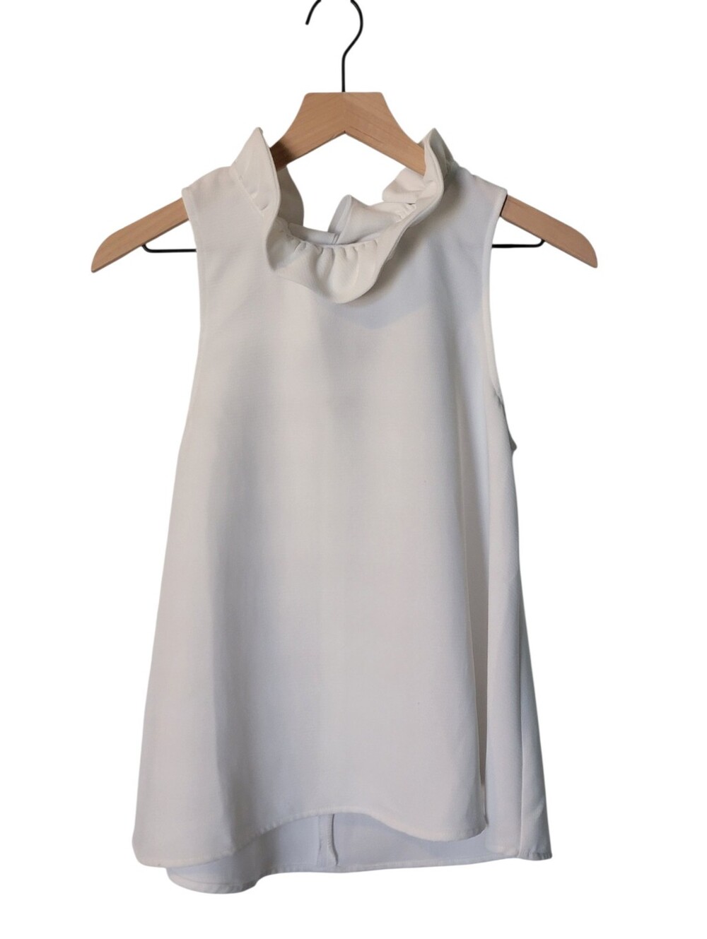 Pomander Place Tuckernuck Womens White Mason Sleeveless Top Ruffle Blouse S - Picture 4 of 8